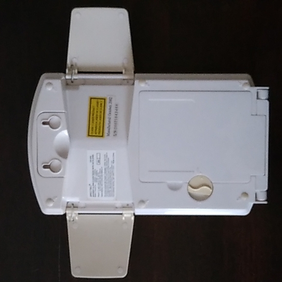 SPECTRA SHOWER COMPACT CD PLAYER WITH RADIO - Picture 3 of 4